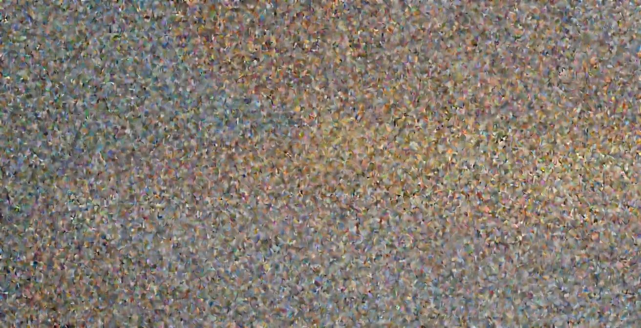 Gros plan sur une suspension lumineuse artisanale en béton avec texture visible